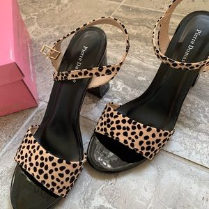New in box Pierre Dumas sandals